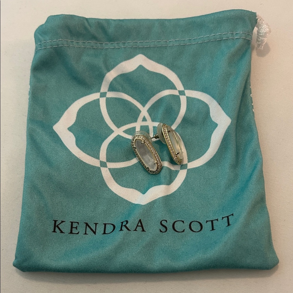 Kendra Scott Gold and White Earrings with Pouch